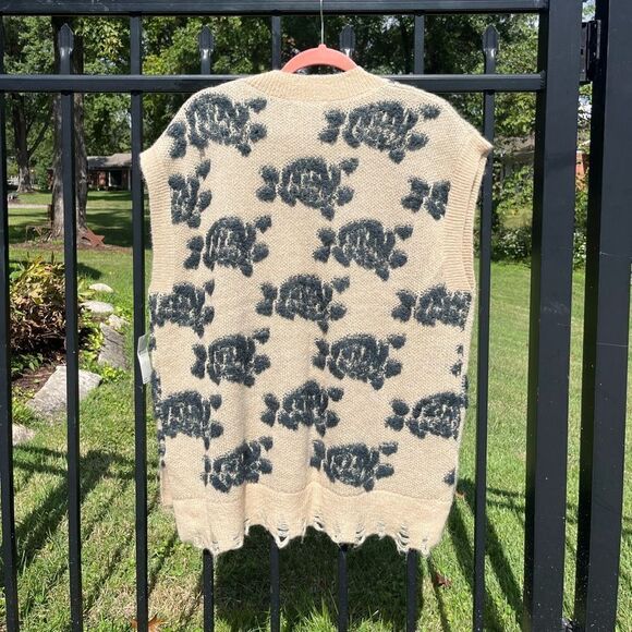 Anthropologie Distressed Floral Sweater Vest NWT - Picture 10 of 12